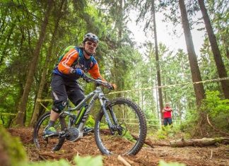 Der Wettergott ist aus Wipperfürth Mit dem eNike und dem Wettergott auf Kurs