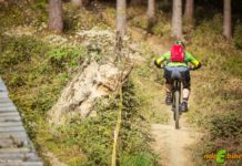 Enduro One 2K17: Auf in die neue Saison! Auf dem Absprung.