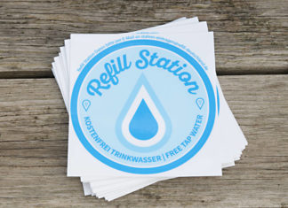 Kostenloses Trinkwasser – Refill Stationen in Deutschland Trinkwasser gefällig? Refill Station Aufkleber