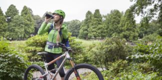 30 Grad und brütende Hitze – 9 Tipps für „coole“ E-Biker Viel Trinken ist bei der Hitze angesagt.