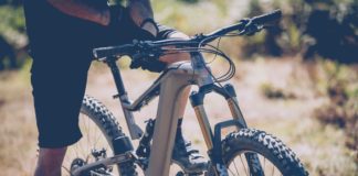 BH Bikes bringt neues Xtep mit Shimano Steps E8000 Markant das fliegende Sattelrohr