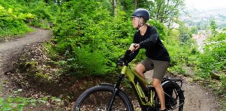 FLYER gewinnt Design & Innovation Award 2020 mit sportlichem Crossover E-Bike Goroc4 Das Crossover von Flyer Goroc4